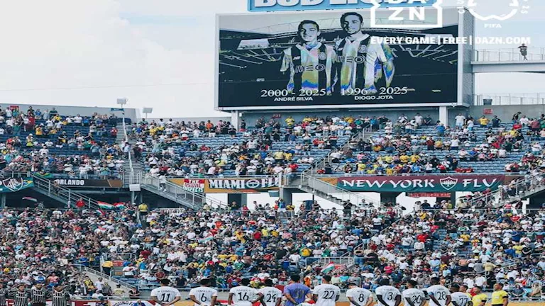 مباراة الهلال وفلومينينسي تبدأ بدقيقة حداد على روح جوتا (صور)