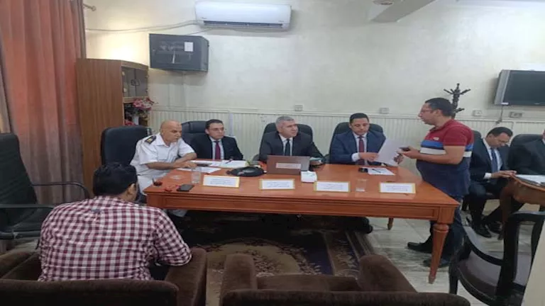 8 مرشحين يتقدمون للترشح لانتخابات “الشيوخ” في اليوم الأول بالمنيا (صور