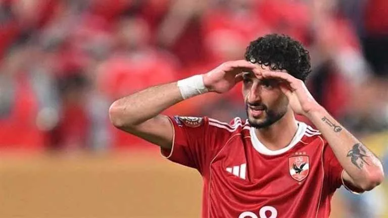 إسلام الشاطر يعلن مصير وسام أبو علي مع الأهلي