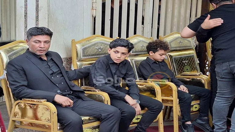 الصور الأولى من عزاء المطرب الشعبي أحمد عامر