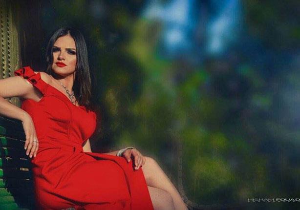 الفنانة إيمان رجائي تعلن طلاقها