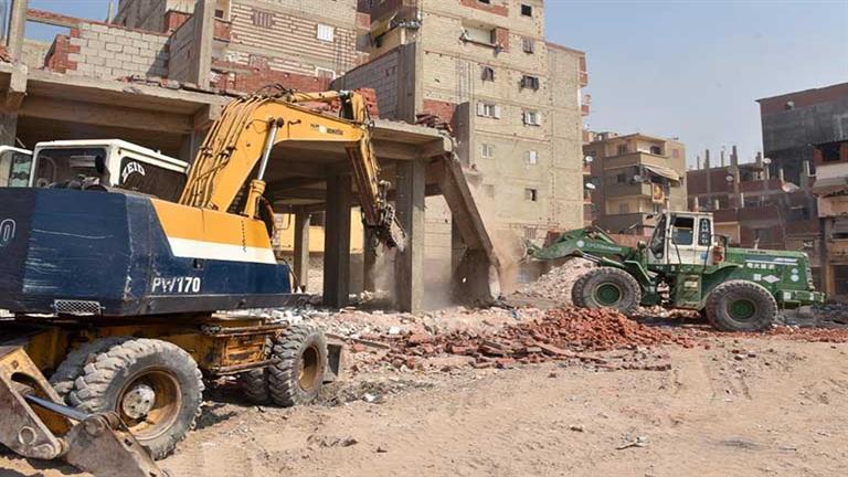 “هتخالف هنهد”.. الجيزة تواصل إزالة المباني المخالفة بالهرم -فيديو