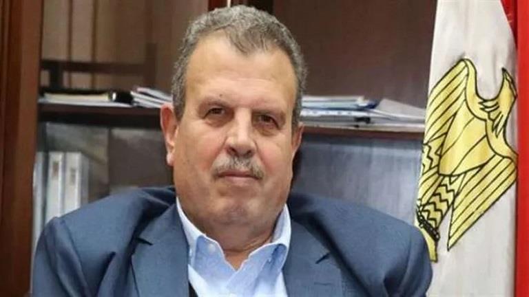 إهمال أدى إلى تجمهر الركاب.. فصل رئيس مشرفين ومشرف قطار بالسكة الحديد