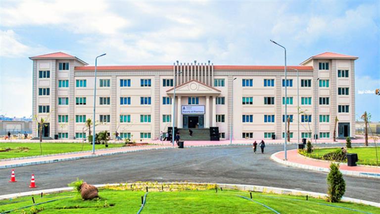 الطب بـ230 ألفًا.. مصروفات جامعة حورس بتنسيق الجامعات 2025