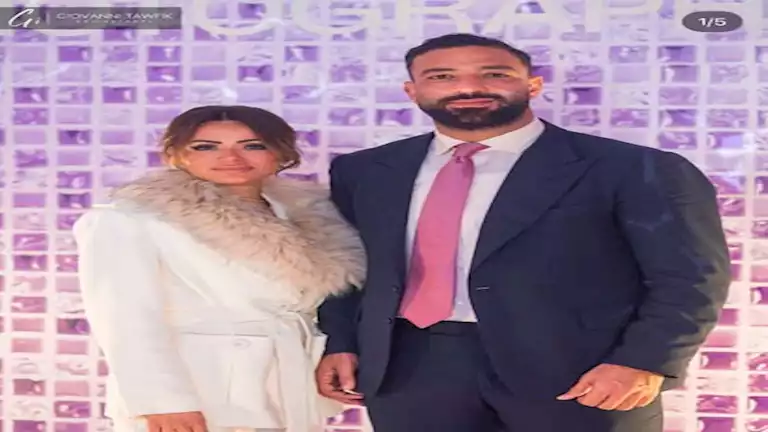 ميدو ينشر 4 صور رفقة زوجته في إحدى الحفلات