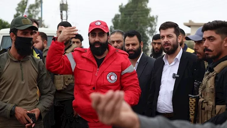 دفعة جديدة.. الدفاع المدني السوري يعلن خروج 154 عائلة من السويداء