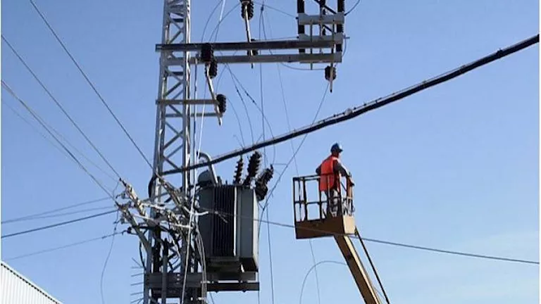 قطع الكهرباء غدًا الأربعاء عن مناطق بمركز دشنا.. الأماكن والمواعيد