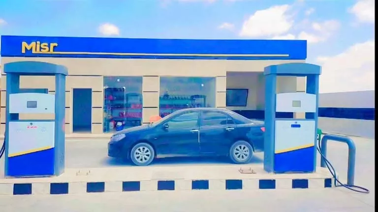 احتيال جريء.. ماذا حدث بمحطة وقود مطروح؟ (صور)