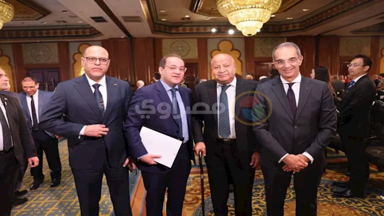 6 صور وتكريم.. آخر ظهور لوزير التموين السابق علي مصيلحي قبل وفاته