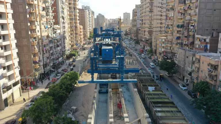 تصوير جوي لأعمال “مترو الإسكندرية”.. ينقل 60 ألف راكب بالساعة