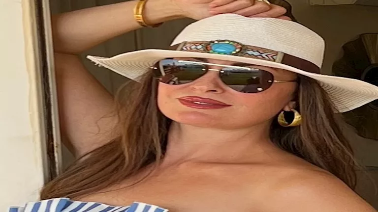 بـ “شورت أبيض” نرمين الفقي تتألق في أحدث جلسة تصوير(صور)