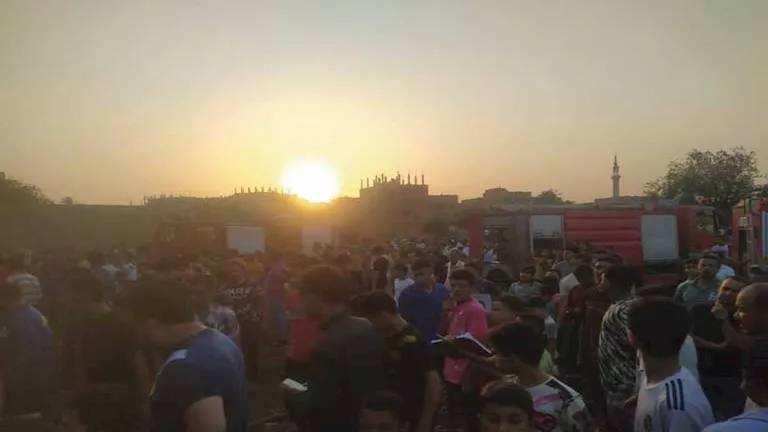 تشييع جثامين ضحايا حريق مخزن بلاستيك في القناطر الخيرية (صور)