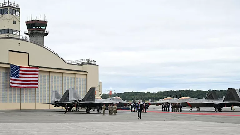 مقاتلات تعترض الطائرات الروسية في أوكرانيا تستقبل بوتين في ألاسكا