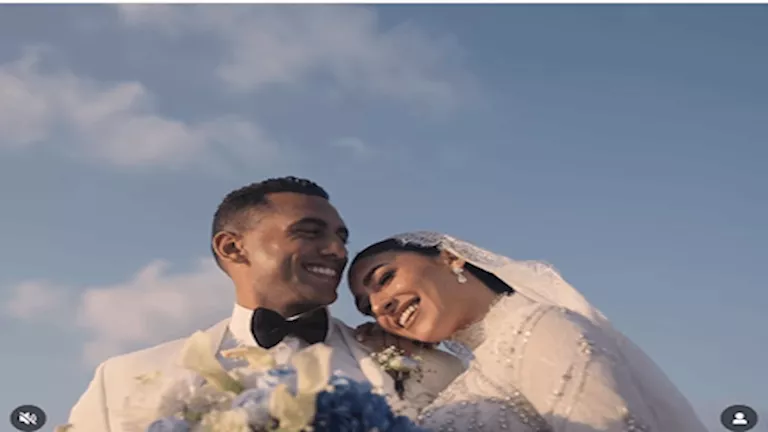 “على أنغام قسم الشكاوي وأنا والقمر”.. رقص أحمد الجندي وزوجته مريم عامر