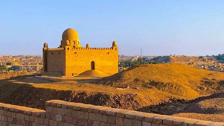 ضريح الأغاخان.. حكاية عشق أبدي بين أسوان وبيت الإمارة (صور)