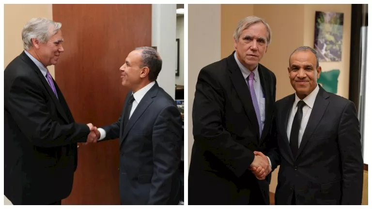 وزير الخارجية والهجرة يلتقي السيناتور “جيف ميركلي” بمجلس الشيوخ الأمري