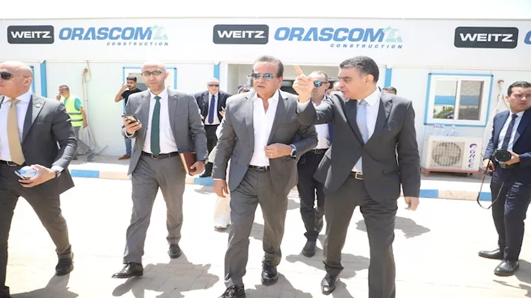 وزير الصحة يتفقد المخازن الاستراتيجية للمنتجات والأجهزة الطبية بالعاصم