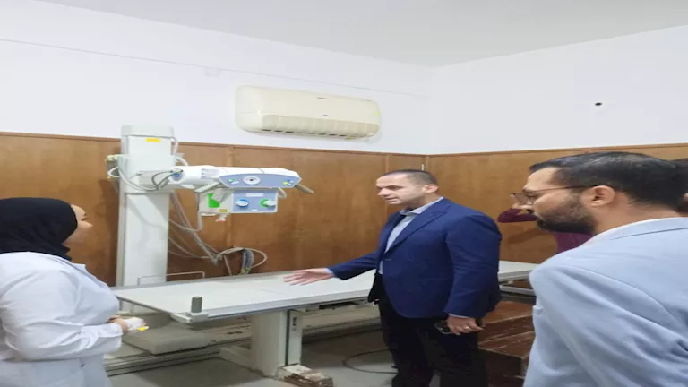 تمهيدًا لـ”التأمين الصحي الشامل”.. نائب وزير الصحة يتفقد مستشفى رأس ال