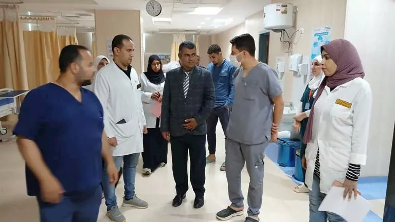إهمال وغياب أطباء.. قرارات تأديبية بجولة لوكيل صحة المنيا