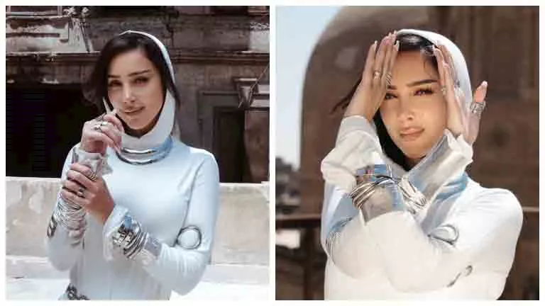 رغم الانتقادات.. بسمة بوسيل تنشر صورا جديدة أمام مساجد القلعة