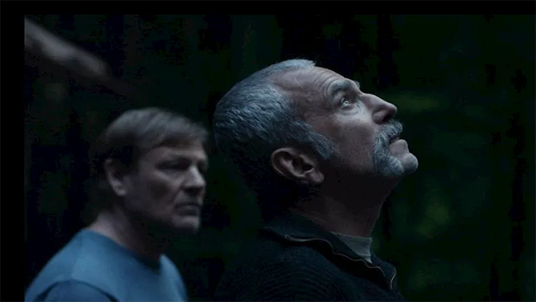 عاد من الاعتزال من أجل ابنه.. دانيال داي لويس بطل فيلم الدراما “Anemon