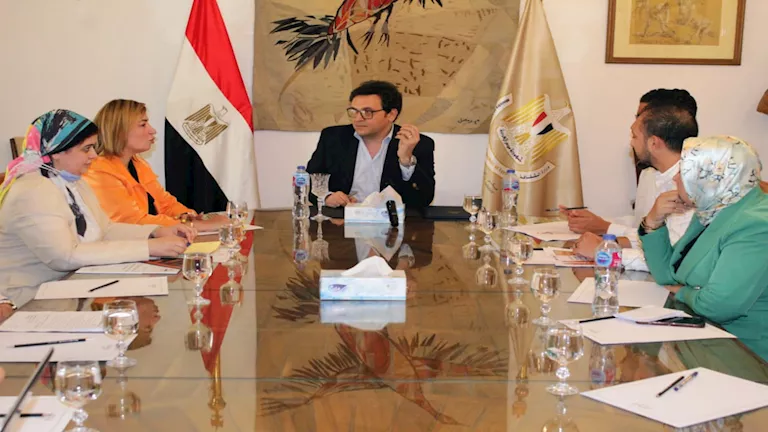 وزير الثقافة: منصة “حوار” تمثل نموذجًا رائدًا في بناء جسور الثقة بين ا