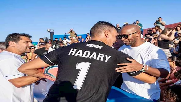 4 صور لعصام الحضري رفقة شيكابالا وأحمد حسن والجمهور يعلق