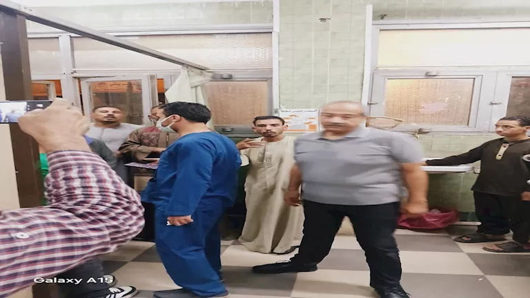 “المعازيم راحوا المستشفى”.. أول تحرك لمحافظ أسيوط بعد تسمم 16 شخصًا بح