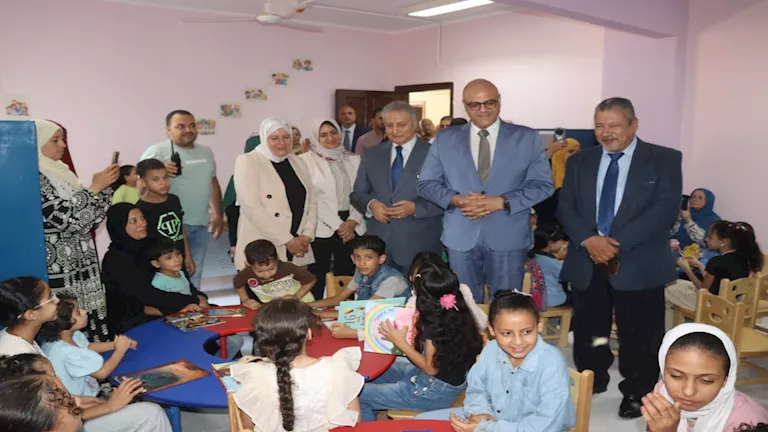 محافظ القليوبية والسفير رضا الطايفي يفتتحان مكتبة مصر العامة بشبين الق