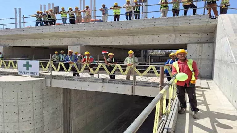 وزير الري يوضح الأهمية الاستراتيجية لقناطر ديروط الجديدة