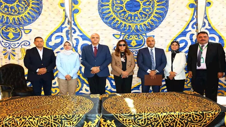 11 صورة.. بدء إنتاج مشروع الـ “30 مليون بيضة” بالخانكة