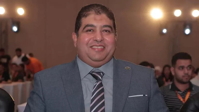 6 نصائح مهمة للرضاعة الصناعية من مدير مستشفى أبو الريش قصر العيني