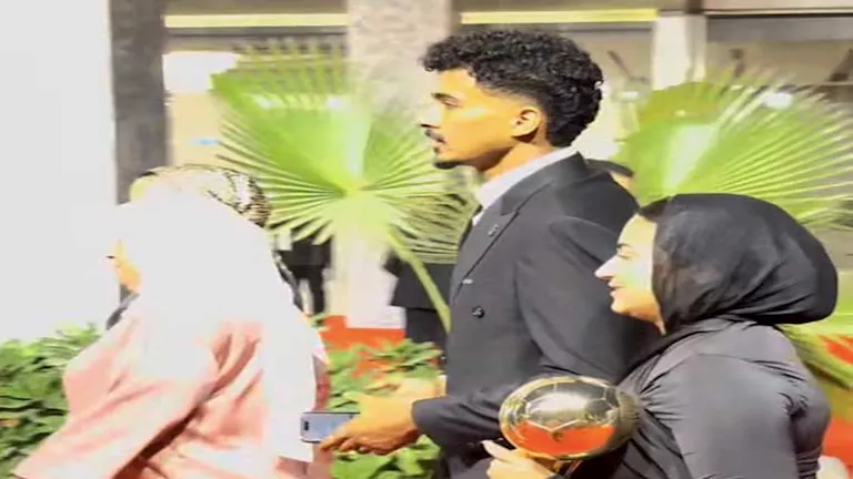 “بعبارة أنتِ نسائى الأربع”.. هدية خاصة من حسام عبدالمجيد إلى زوجته