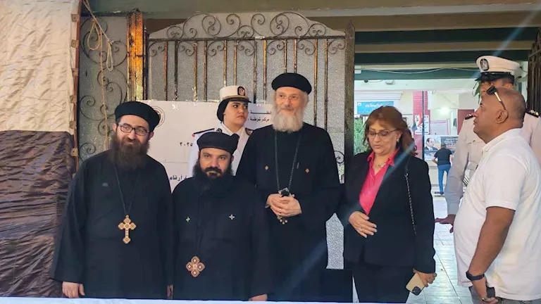 وفد كنسي يدعم انتخابات الشيوخ في الإسماعيلية (صور)