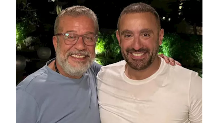 انتظرونا قريبا.. شريف منير يشوق الجمهور لعمل فني يجمعه مع أحمد السقا