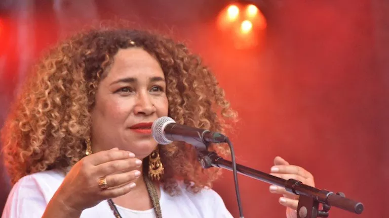 غالية بنعلي عن مشاركتها في مهرجان القلعة: “لسنا على ما يرام”