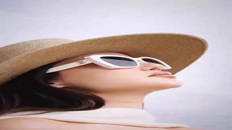 “خسيتي وبقيتي فراشة”.. 15 صورة جريئة لـ هدى الإتربي تثير بهم الجدل