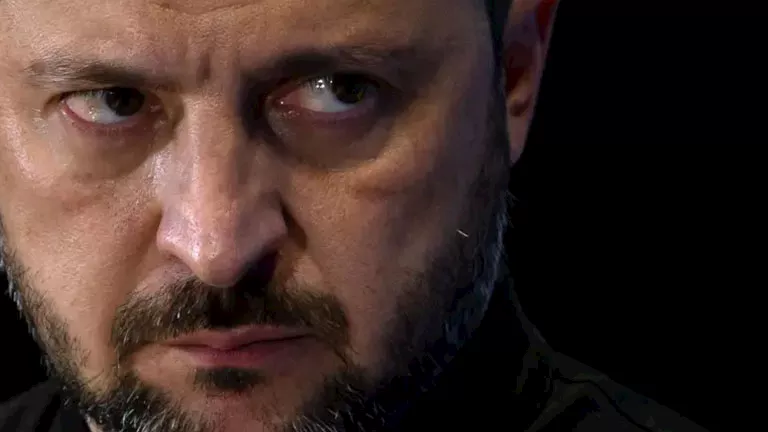 الرئيس الأوكراني: رفض روسيا وقف إطلاق النار يعقِّد الوضع