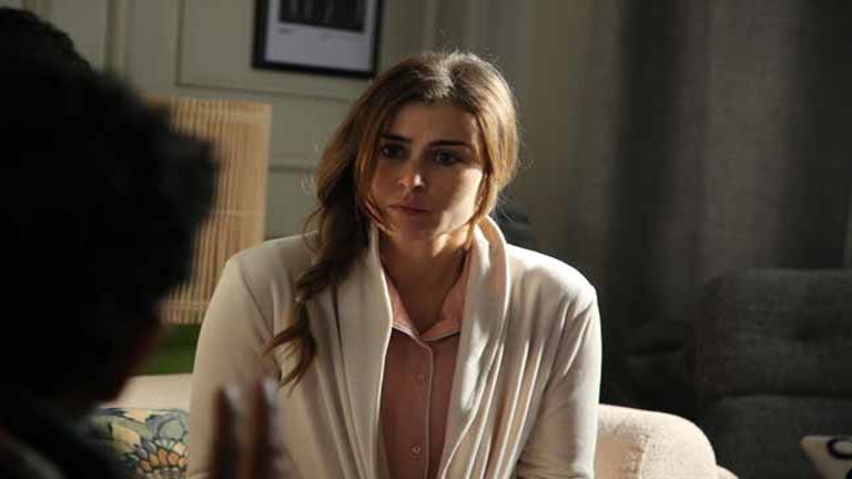 “بإطلالة جريئة”.. عائشة بن أحمد تنشر صورًا داخل حمام السباحة