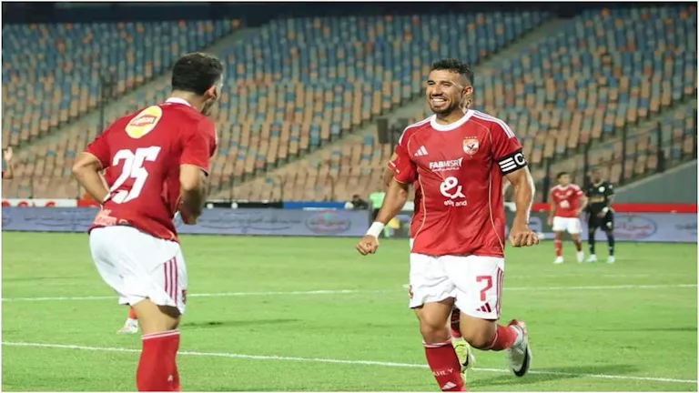 “الكرة لعبة سهلة”.. نجم الأهلي السابق ينتقد أداء زيزو