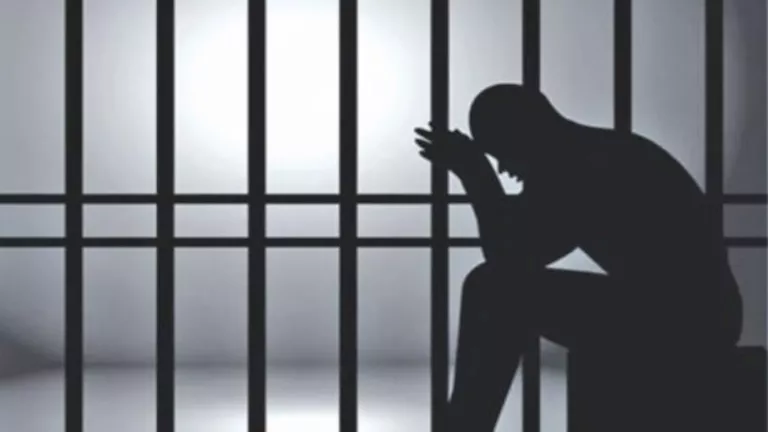 قالت لي “أنت مش راجل”.. قرار من الجنايات في قتل عتال عين شمس زوجته