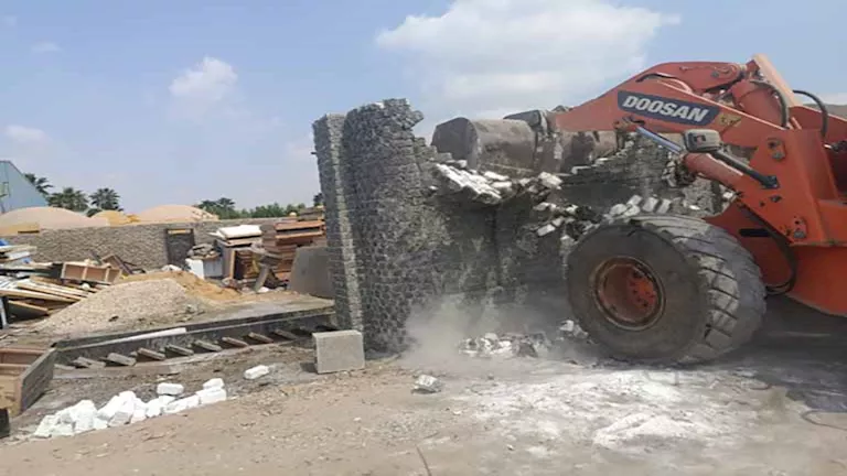 إزالة 27 حالة تعدٍّ على أملاك الدولة والأراضي الزراعية بالعياط والبدرش