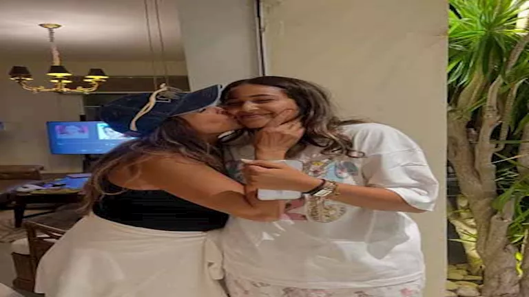 “أحبك بلا حدود”.. داليا البحيري توثق أجمل لحظاتها مع ابنتها (15 صورة)