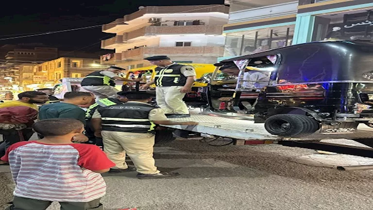 ضبط 40 مركبة بخارية و10 دراجات نارية في حملة مرورية بكفر الشيخ- صور