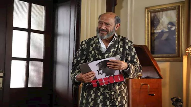 “مين متحمس”.. أشرف عبدالباقي يروج لمسلسله الجديد