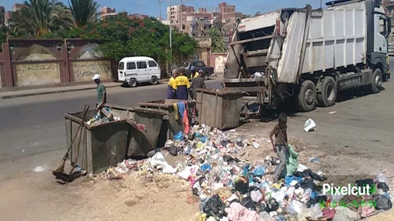 بالصور- رفع 74 ألف طن قمامة و254 كيلو مخلفات طبية من شوارع الإسكندرية