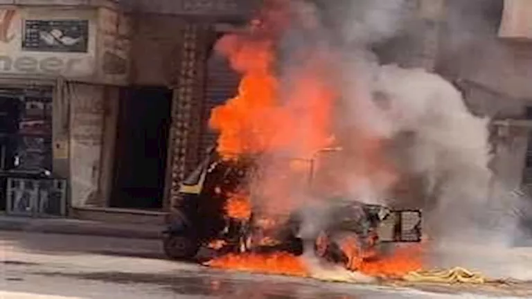 صاحبه ولع فيه بالبنزين.. مصرع سائق توكتوك حرقًا في ههيا بالشرقية