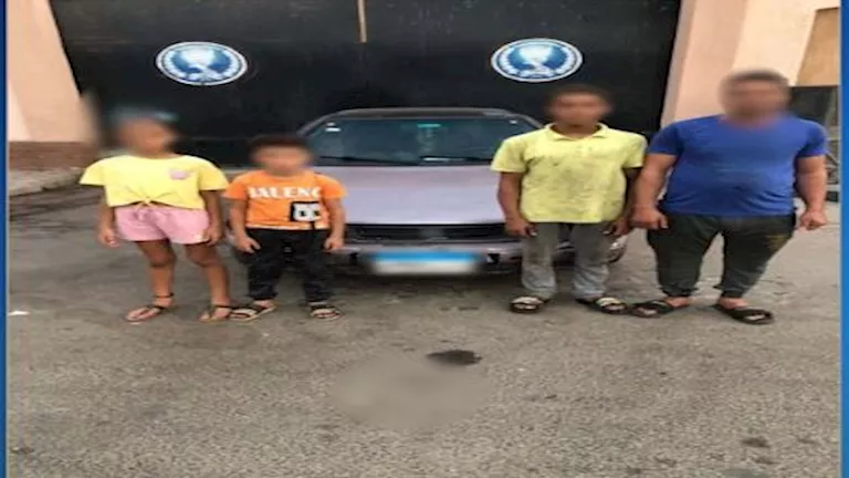 فيديو صادم.. طفل يقود سيارة ويعرض الأرواح للخطر بالقليوبية