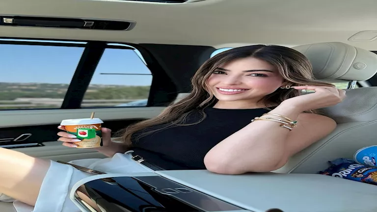 بإطلالة جريئة.. أحدث ظهور لـ ميرنا جميل داخل سيارتها والجمهور يعلق (صو