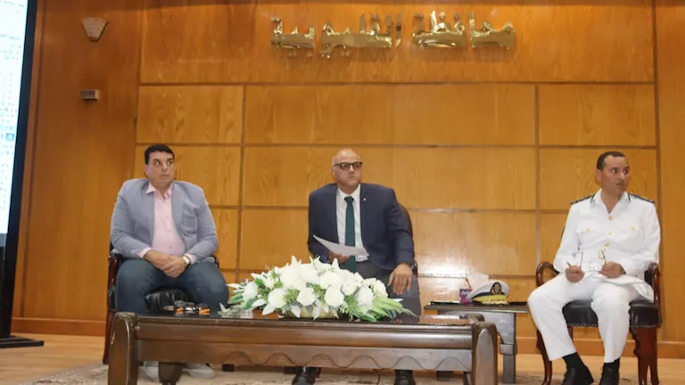 بمبدأ الثواب والعقاب.. القليوبية تسرّع وتيرة تقنين الأراضي (صور)